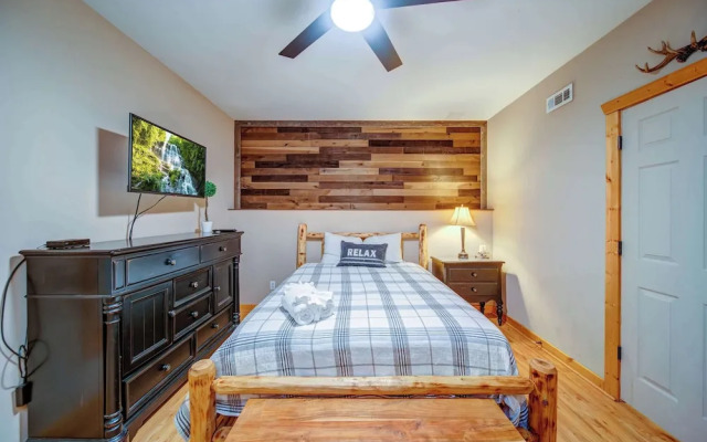 Buck Valley Lodge Mountain Getaway!