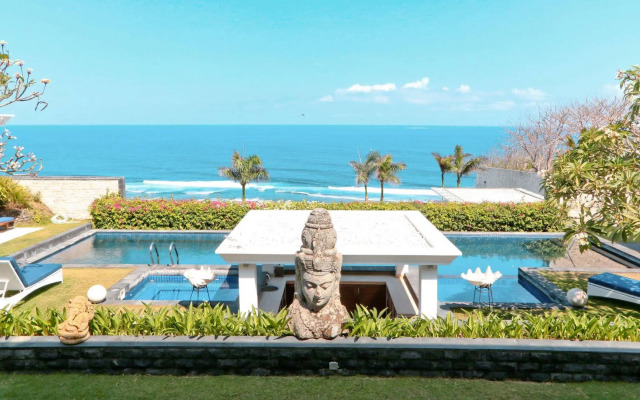 Villa Six Karang Kembar