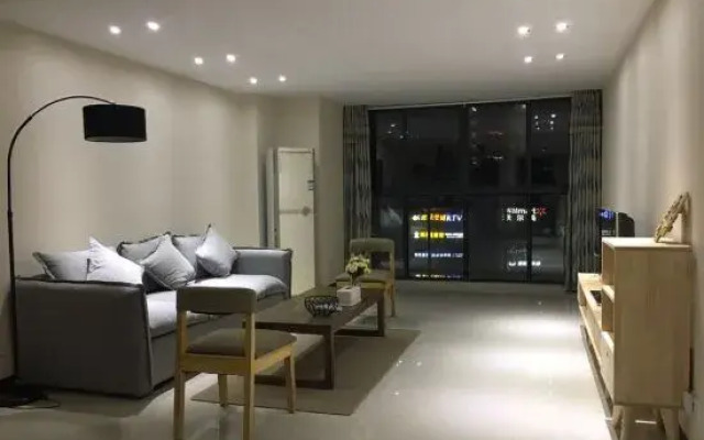 Newhouse Apartment
