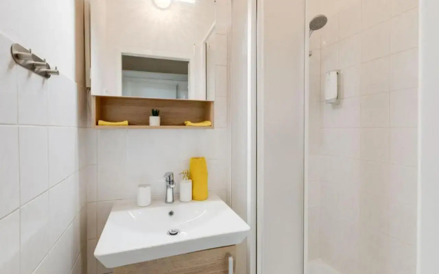Sunshine Apartment near the City center