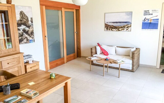 EOL Apartments