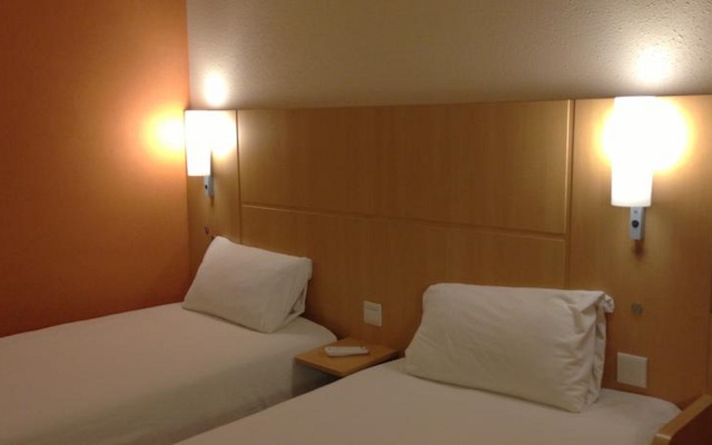 ibis Qingdao Ningxia