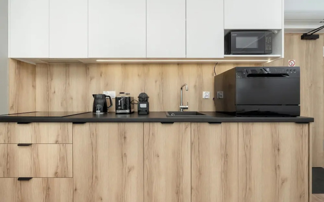 Air Conditioned Apartment by Renters
