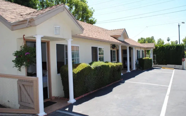 Rose Bowl Motel