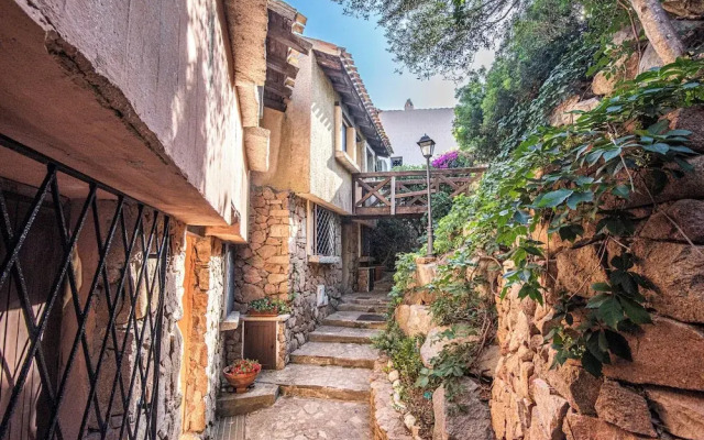 Punta Volpe Home With Pool