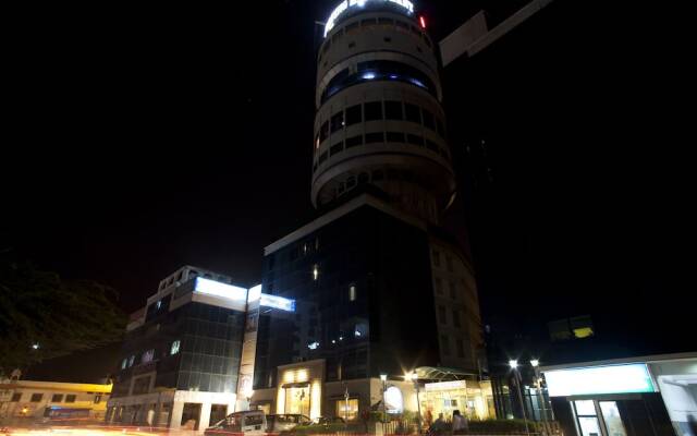 Hotel Om Tower