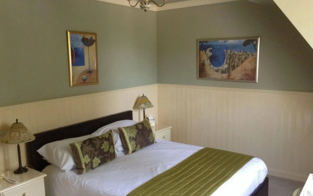 Orestone Manor Hotel
