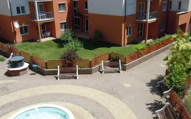 Apartman Era