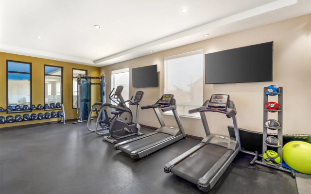 Best Western Plus Hinton Inn & Suites