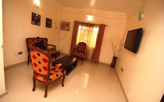 Elomaz Hotels, Abuja