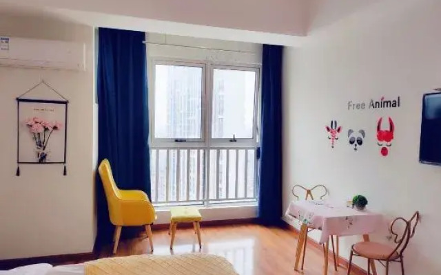 Aurora Apartment (Yangzhou Wanda Store)