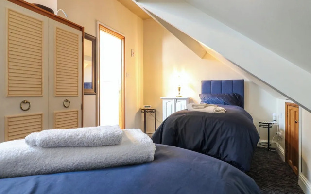 Peak House