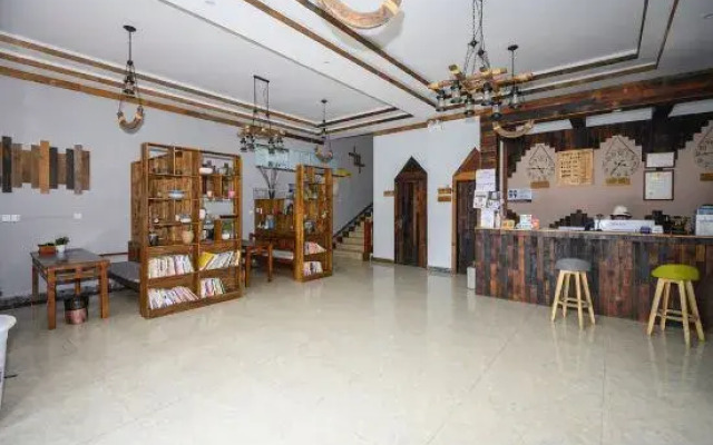 Xiyi Hailuogou townlet Xiaozhu Homestay