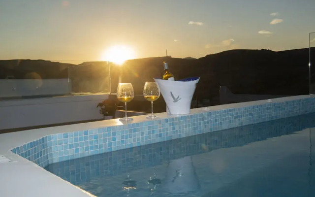 Myrsini's Luxury Suites