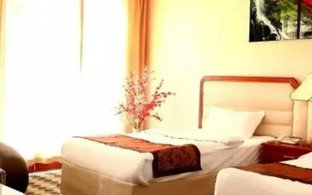 Yatai Hotel
