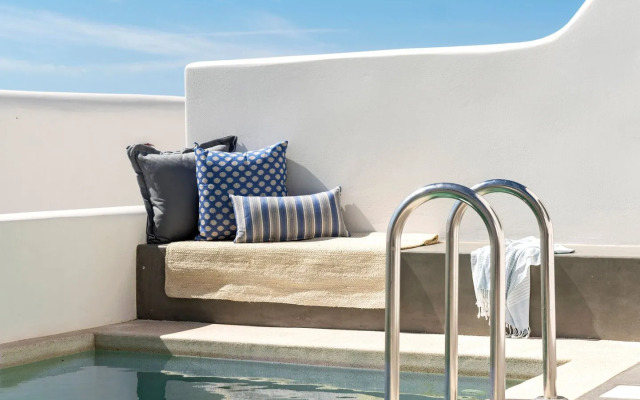 Chora Kythnos Suites