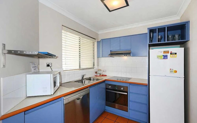 Scarborough Beach Front Resort - Shell Seven