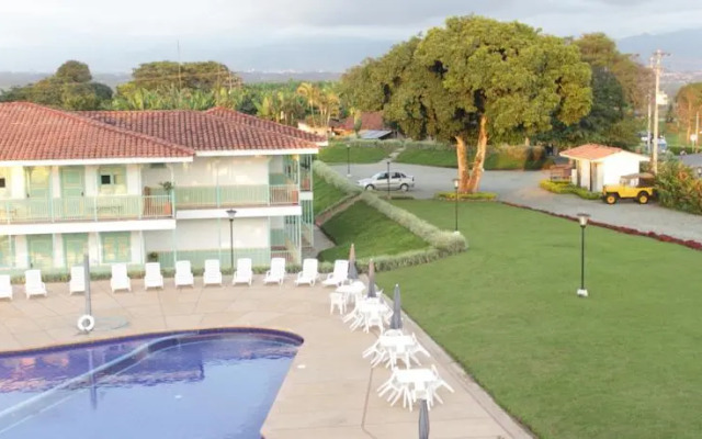 El Eden Resort