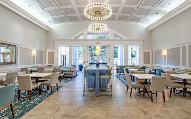 Hampton Inn & Suites Charlotte/South Park at Phillips Place