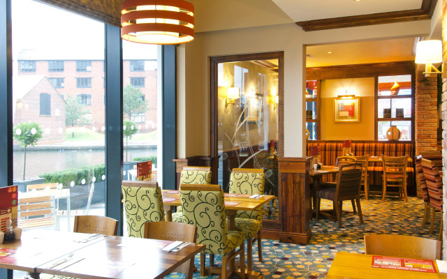 Premier Inn Walsall Town Centre