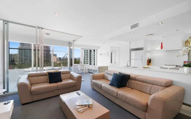 Scenic 2-bed With Pool, Gym