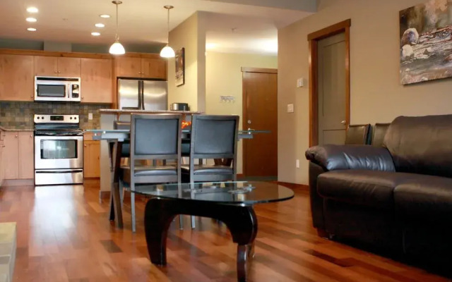 Beautiful Peak Vista - 2BR w Stunning Mt Views