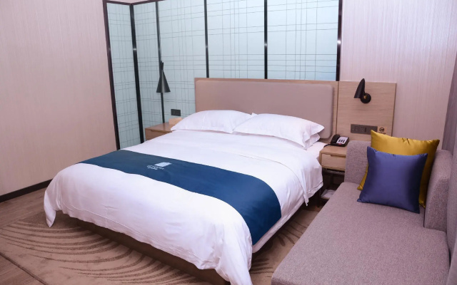 Echarm Hotel (Taihe People's Square)