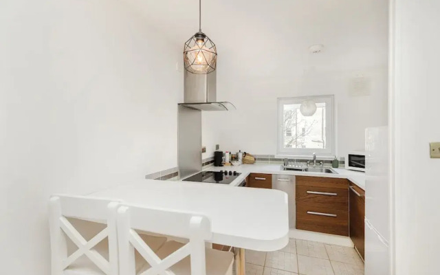 Welcoming 1BR flat near Park