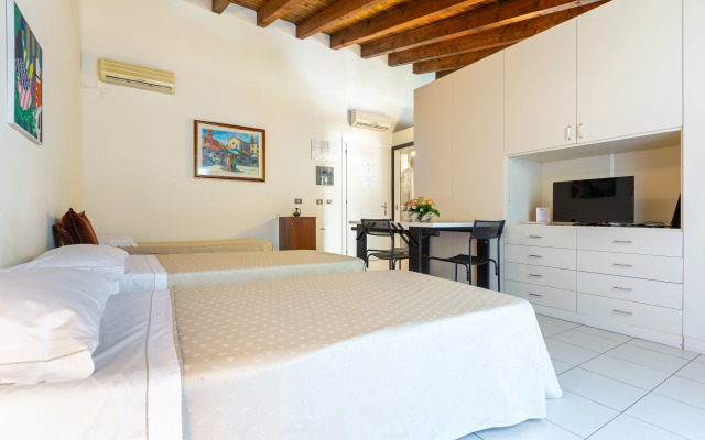 Hotel Meandro - Lake View