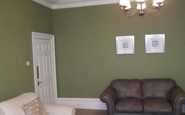 Victoria Street 35 Flat 1