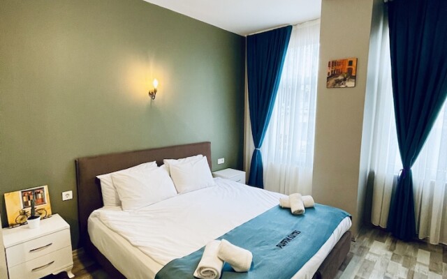 Puffin Suites & Rooms