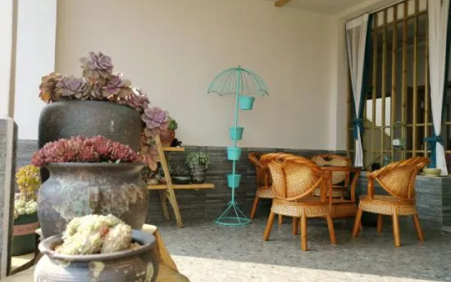 Fuxian Lake Yunli Inn