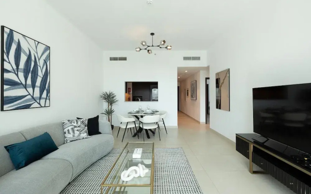 Downtown Escape Lush 2BR w Burj Khalifa View