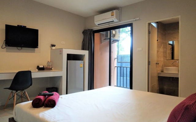 At Home Banchang Apartment & Hotel