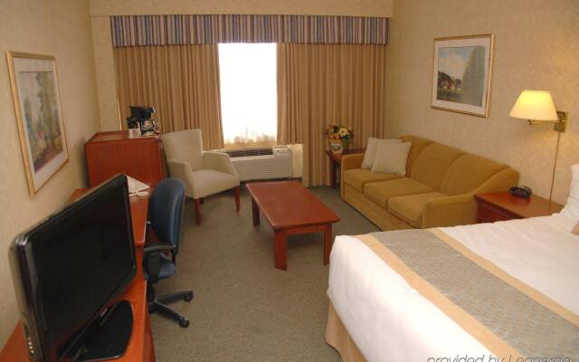Best Western Voyageur Place Hotel