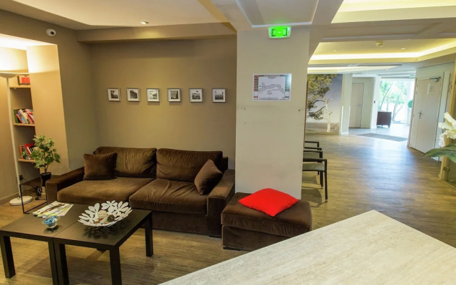 Comfortable Apartment With Dishwasher, on the Côte D'azur