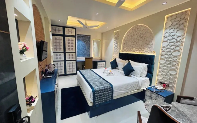 Hotel Meena Aurum Inn