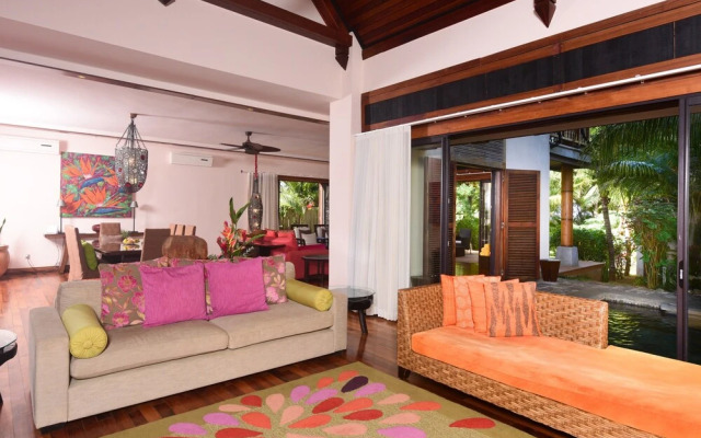 Sankhara Beachfront Villas