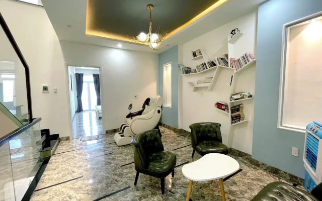 Aroma Luxury Villa