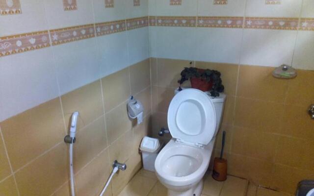 Smart Holiday Inn