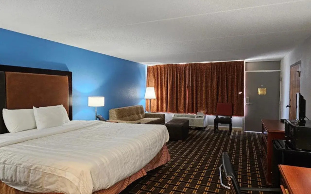 Relax inn by OYO Greeneville Near Hwy US-321