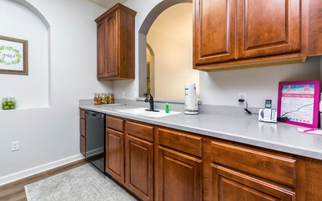 La Casita Ventura 2 Bedroom Condo by Redawning