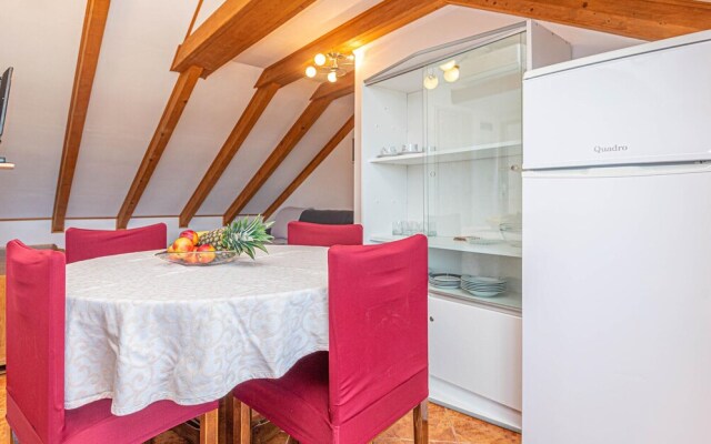 Nice Home in Rogoznica With Outdoor Swimming Pool, Wifi and 4 Bedrooms