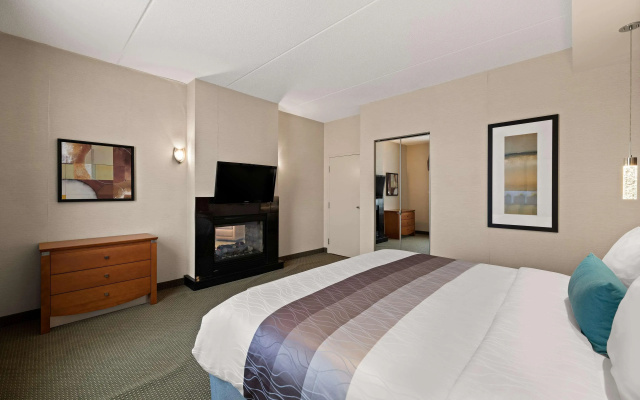 Best Western Plus Orangeville Inn & Suites
