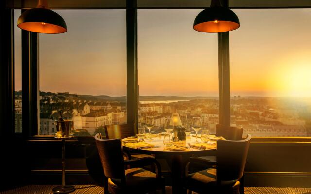Crowne Plaza Plymouth by IHG