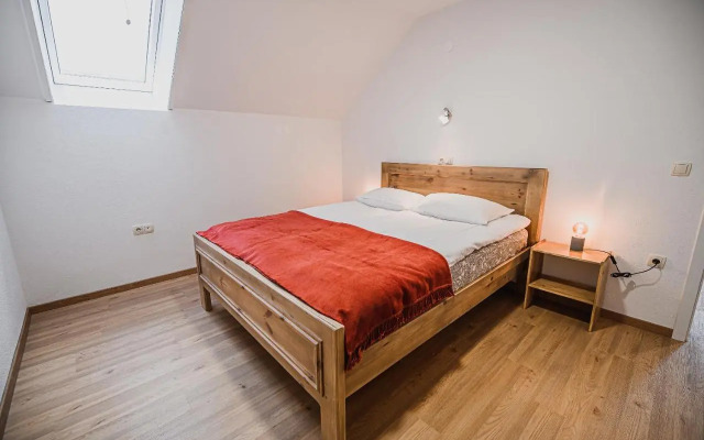 Mojčin Pisker Apartment House