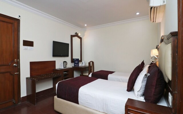 OYO 11647 Hotel Metro