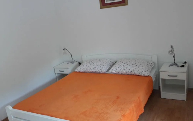 Apartments Metajna X