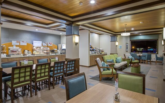 Holiday Inn Express Hotel & Suites Kailua-Kona by IHG