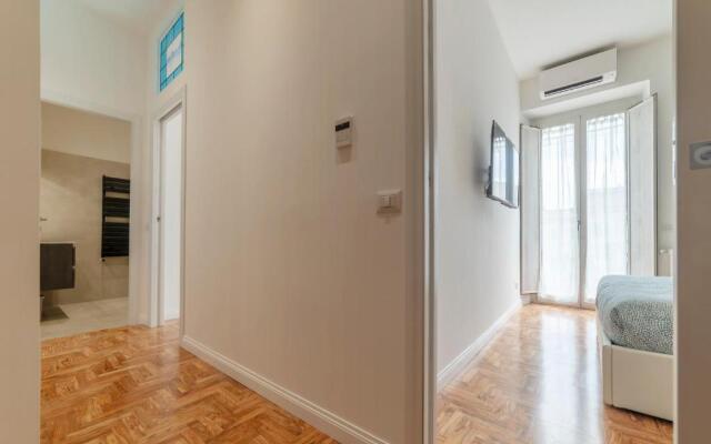 Rione Prati Elegant Apartment With Balcony